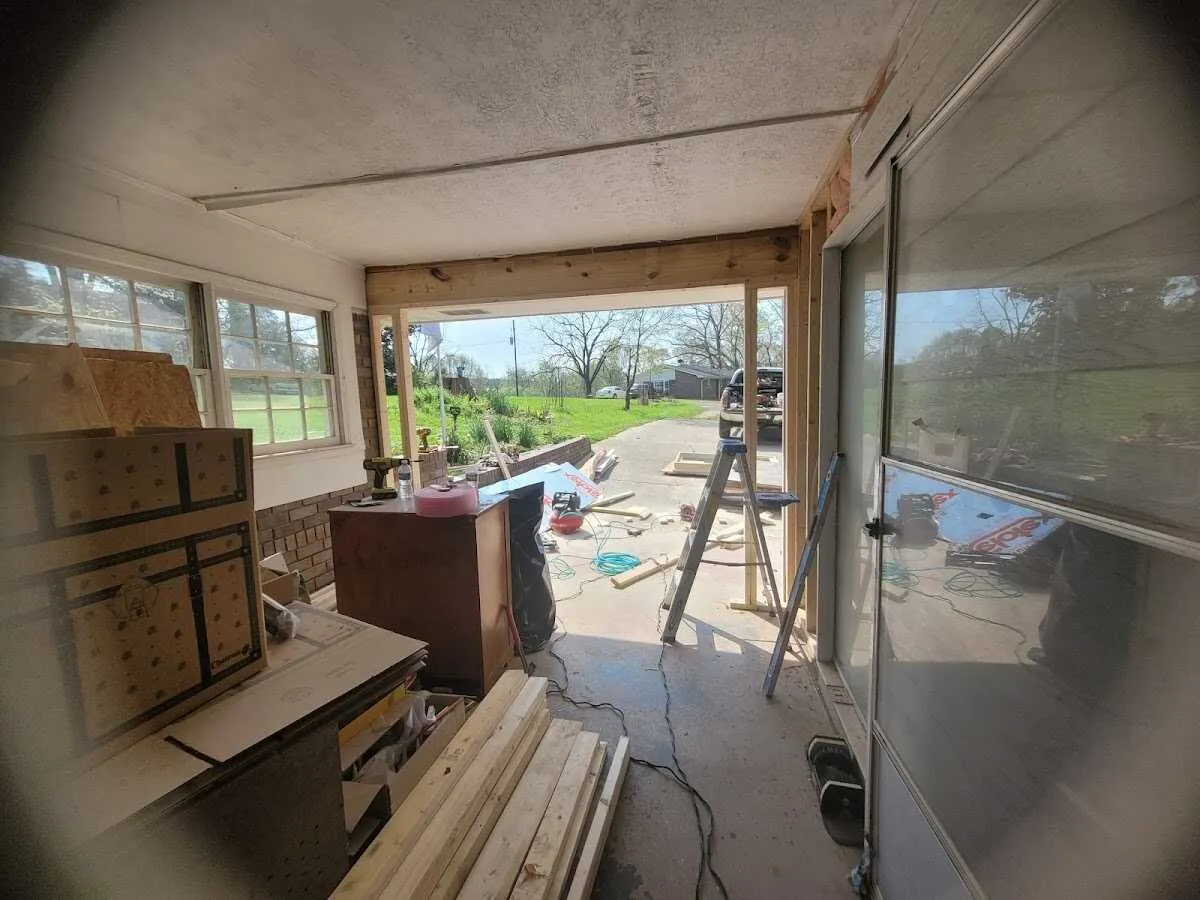 Air movers and dehumidifier for Drying & Dehumidification in Keyes